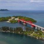 Destinasi Wisata Jayapura dengan Pemandangan Luar Biasa Teluk Youtefa