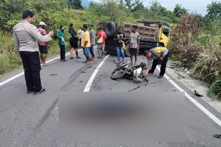 Kumpulan Fakta Hasil Olah TKP Tabrakan Waibron Seorang Pelajar Tewas Ditempat Dengan Luka Parah di Jayapura